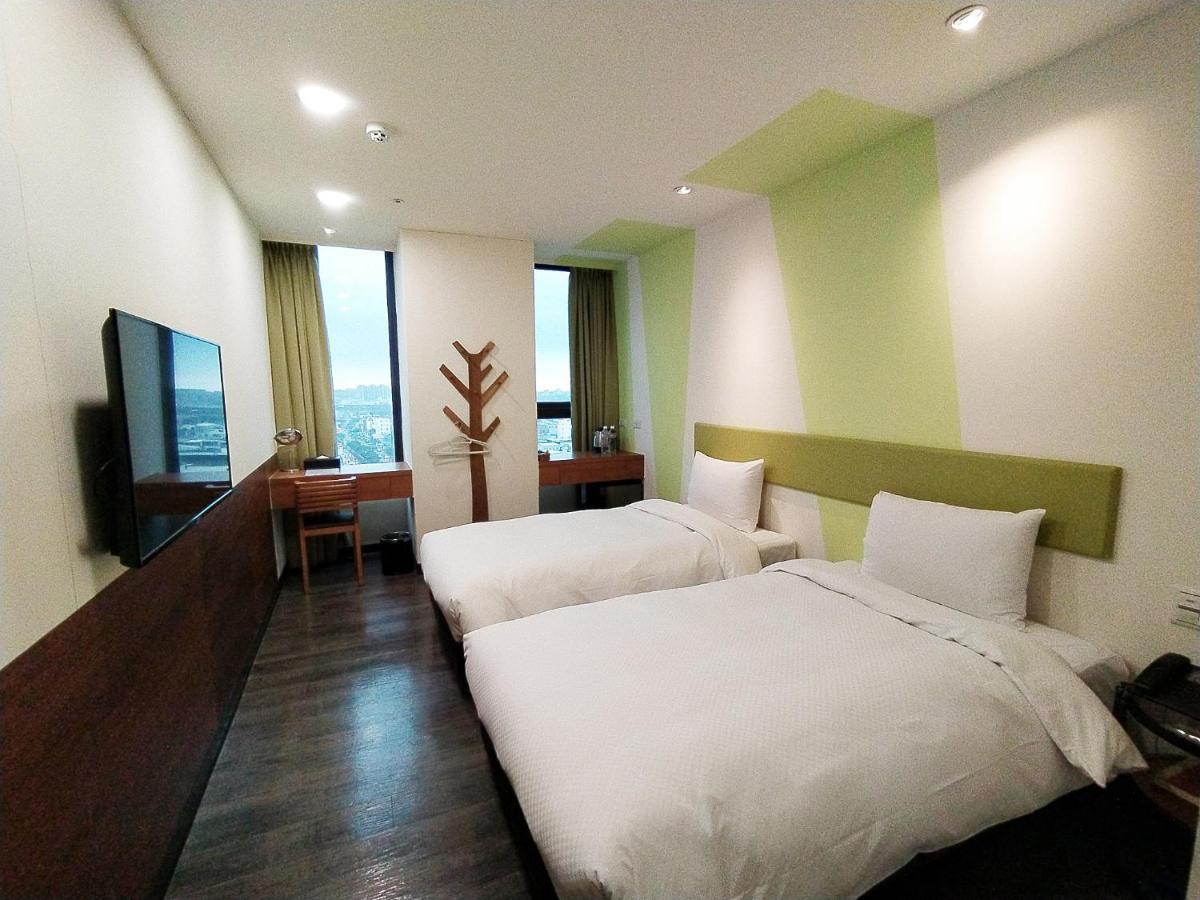 Hotel J Taoyuan Pingzhen Εξωτερικό φωτογραφία
