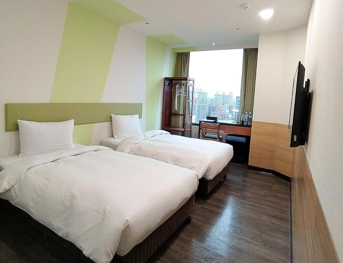 Hotel J Taoyuan Pingzhen Εξωτερικό φωτογραφία